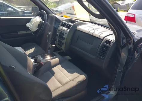 2011 Ford Escape Xlt из США, поврежденный, VIN 1FMCU0D72BKA76167